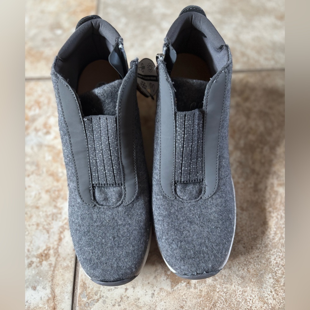 Ryka Heather Gray high top sneakers